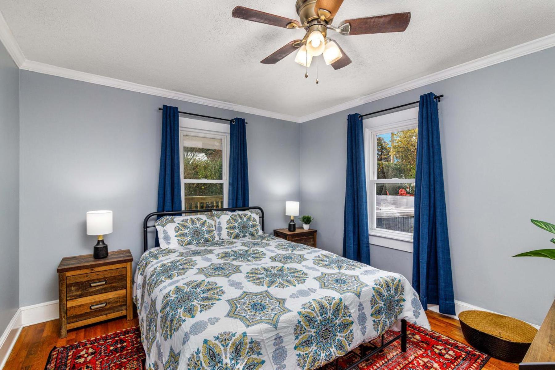 New River Gorge Cottage W Hot Tub, Fire Pit, Grill Oak Hill Экстерьер фото